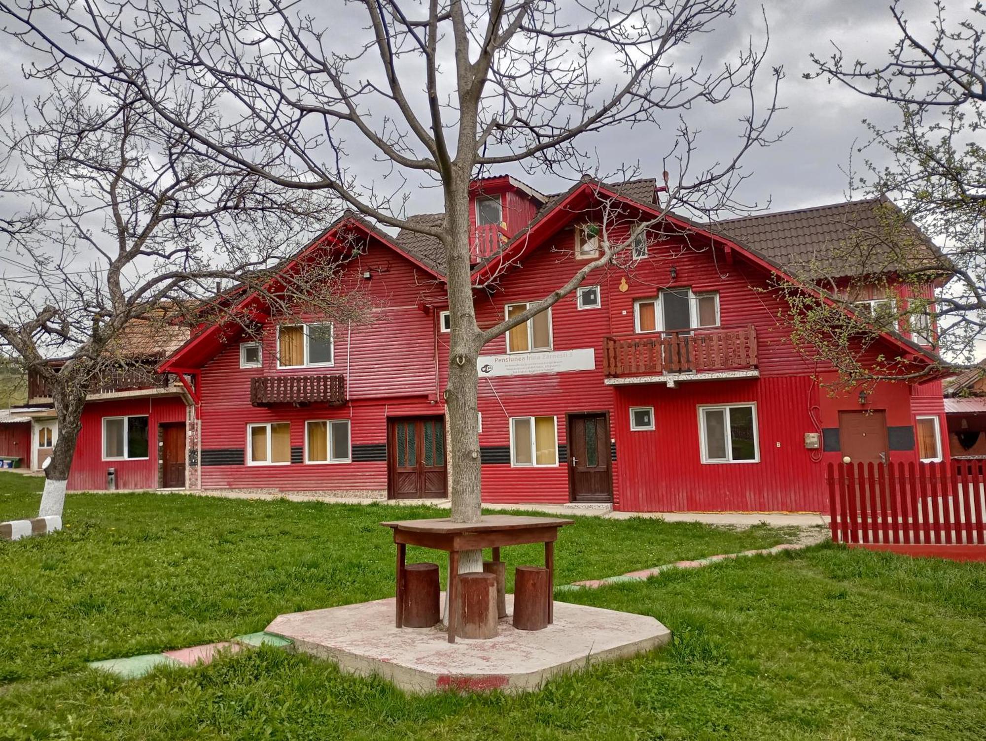 Zărneşti Pensiunea Irina 3 מראה חיצוני תמונה